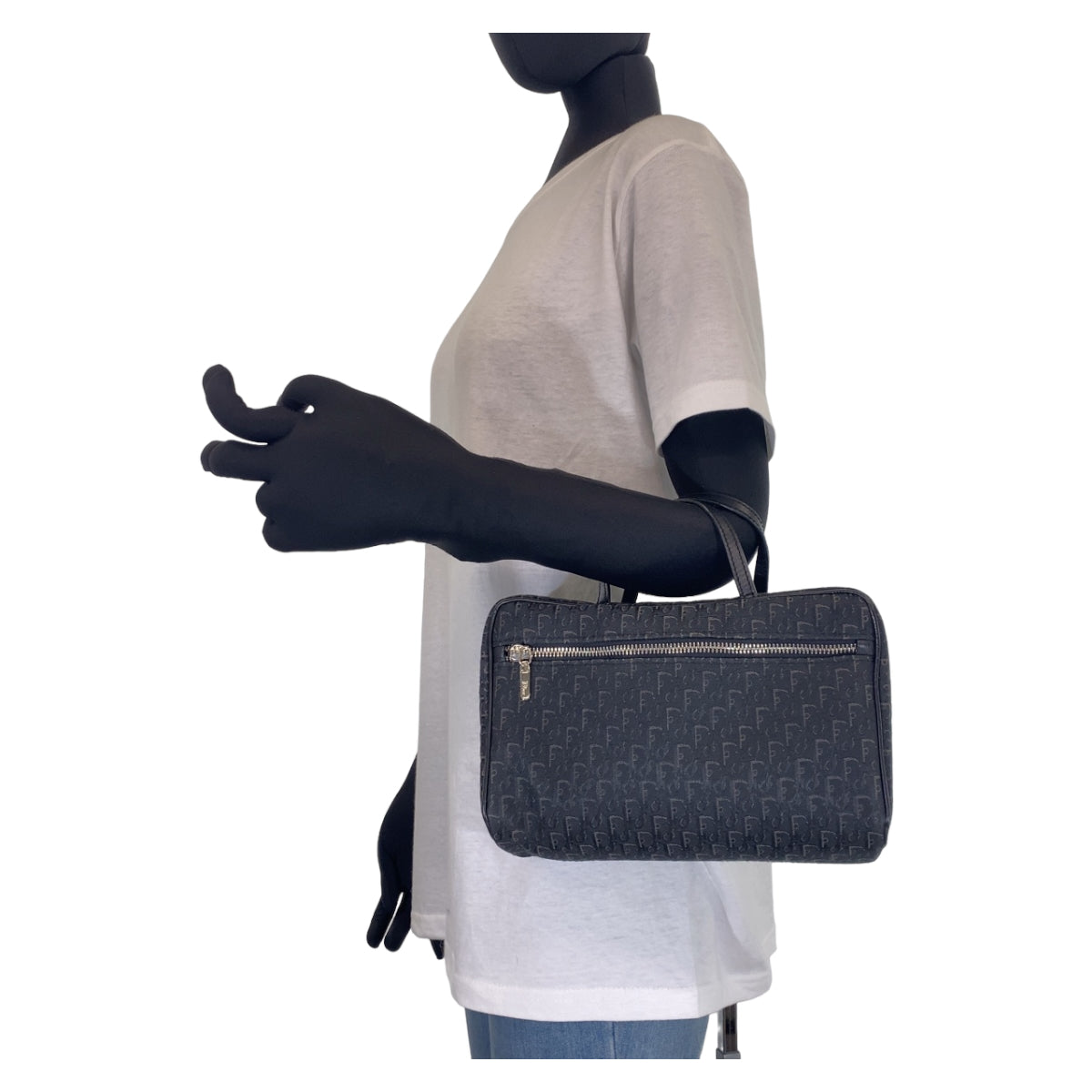 18526
Dior ディオール トロッター オブリーク ストリートシック ブラック シルバー金具 キャンバス / レザー MC0053 ハンドバッグ バニティバッグ レディース ABP48