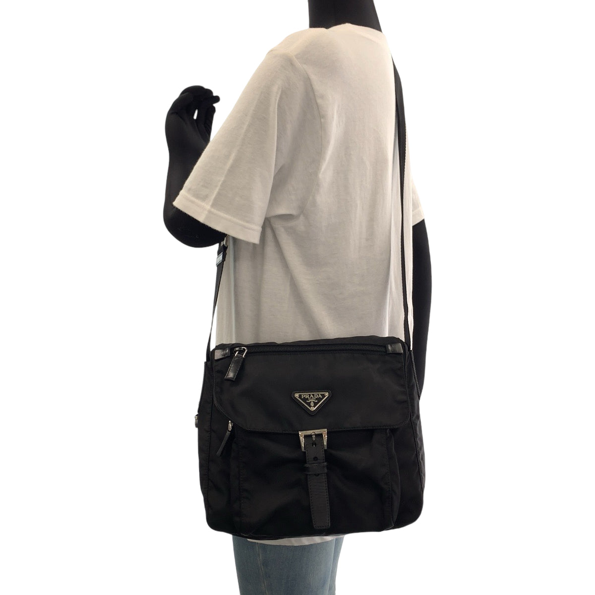 18535
PRADA プラダ テスート 三角ロゴプレート 男女兼用 ブラック 黒 シルバー金具 ナイロン BT8994 ショルダーバッグ ポシェット  メンズ ABP43