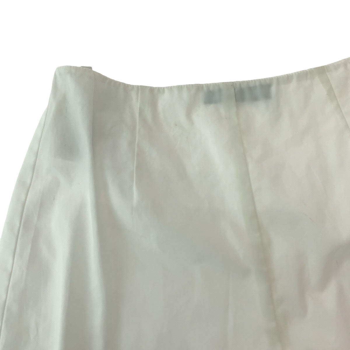 18541
PRADA プラダ ポルカドット カットワーク サイズ36 ホワイト コットン ショートパンツ ハーフパンツ インナー付き レディース ABP36