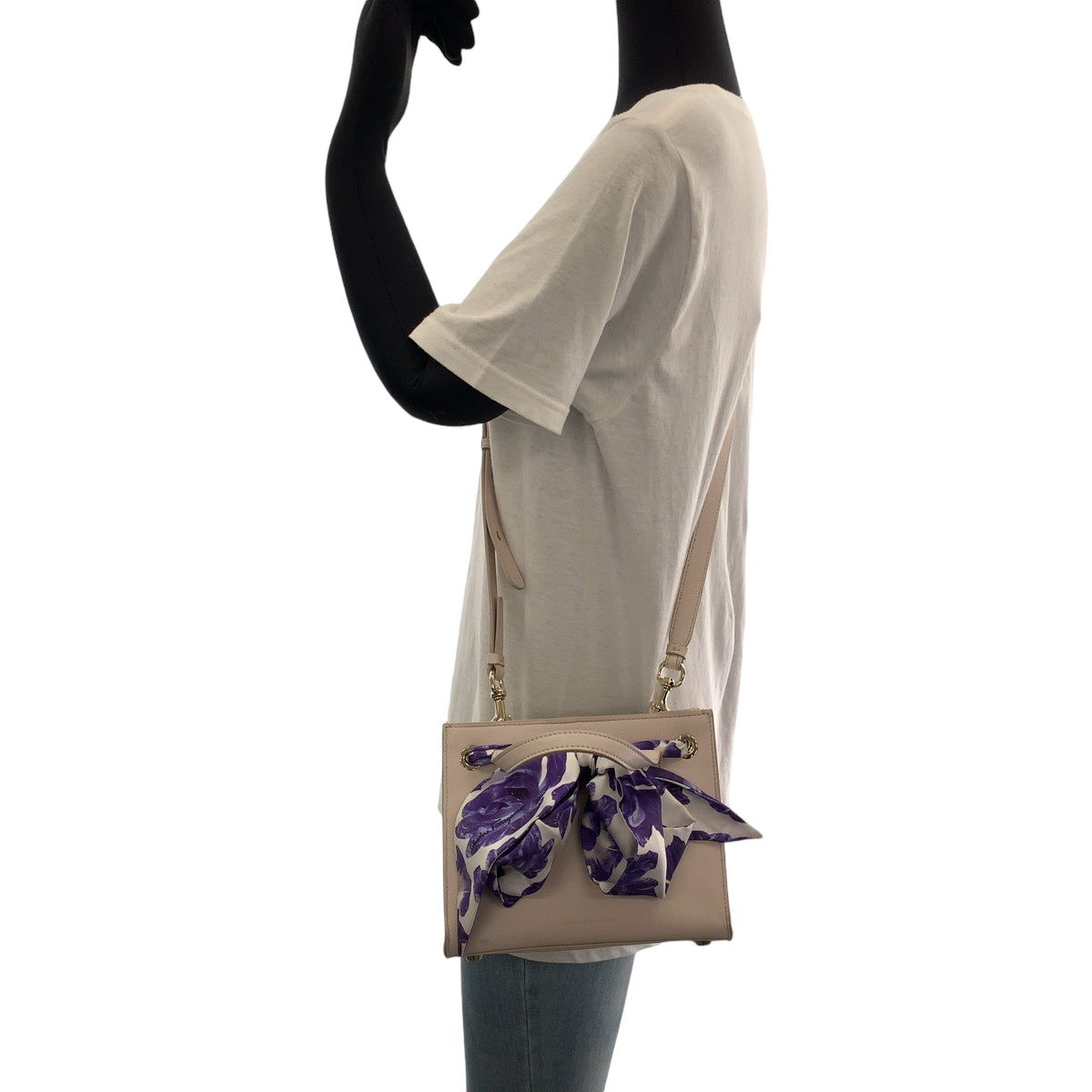 18546
Salvatore Ferragamo サルヴァトーレフェラガモ リボン ピンク ホワイト ゴールド金具 レザー EE21 G914 ショルダーバッグ ハンドバッグ 2way レディース AB41