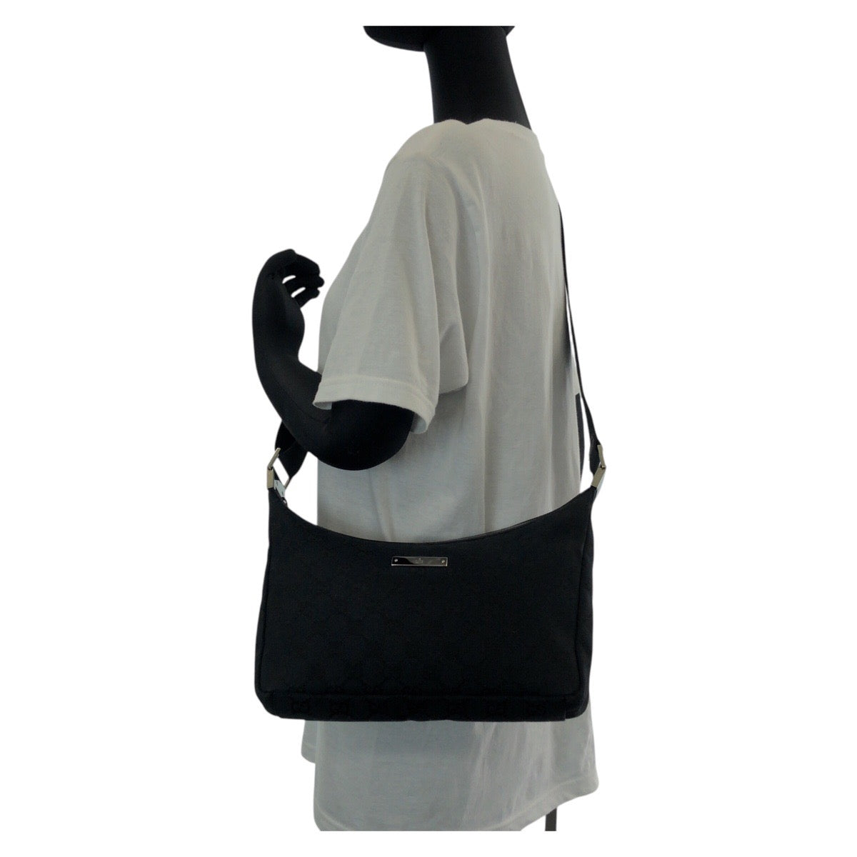 18587
GUCCI グッチ ブラック 黒 シルバー金具 GGキャンバス 019 0433 ショルダーバッグ ポシェット レディース A43