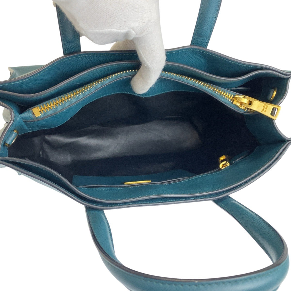 18626
PRADA プラダ サフィアーノ 三角ロゴプレート グリーン ゴールド金具 トートバッグ ショルダーバッグ 2way  レディース ABP63