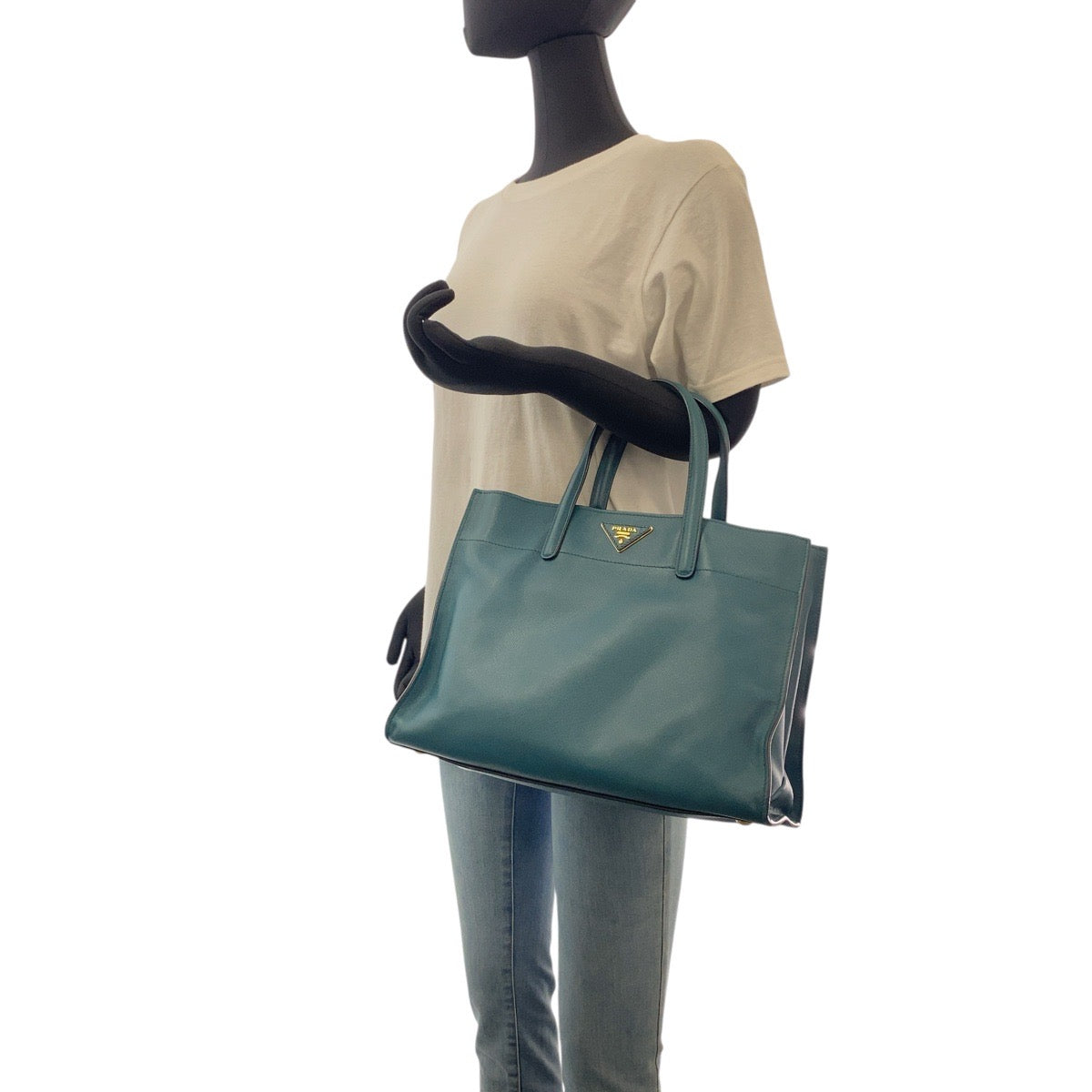 18626
PRADA プラダ サフィアーノ 三角ロゴプレート グリーン ゴールド金具 トートバッグ ショルダーバッグ 2way  レディース ABP63