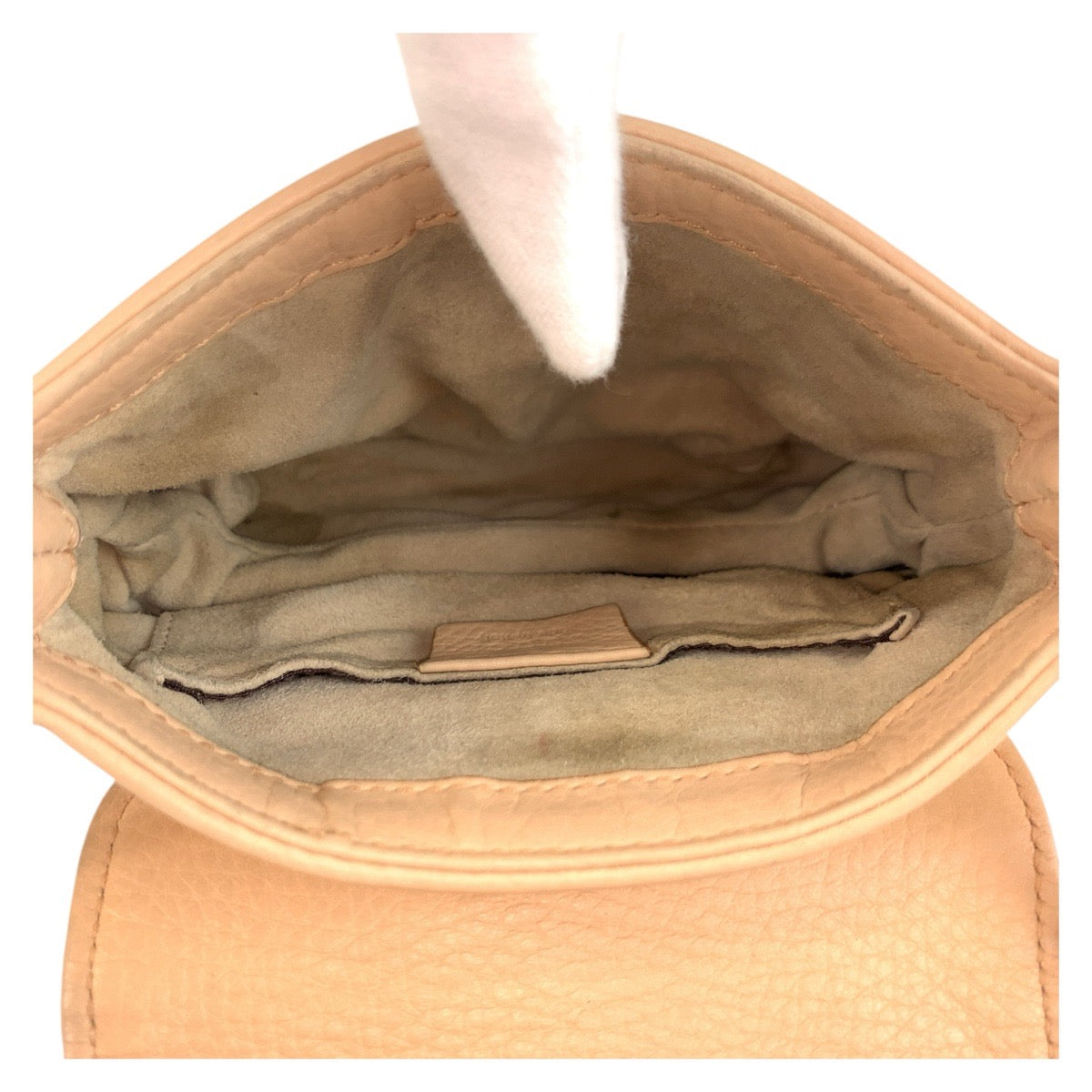 18644
GUCCI グッチ ダブルG ベージュ ゴールド金具 レザー 251821 チェーンショルダーバッグ ポシェット レディース AB48