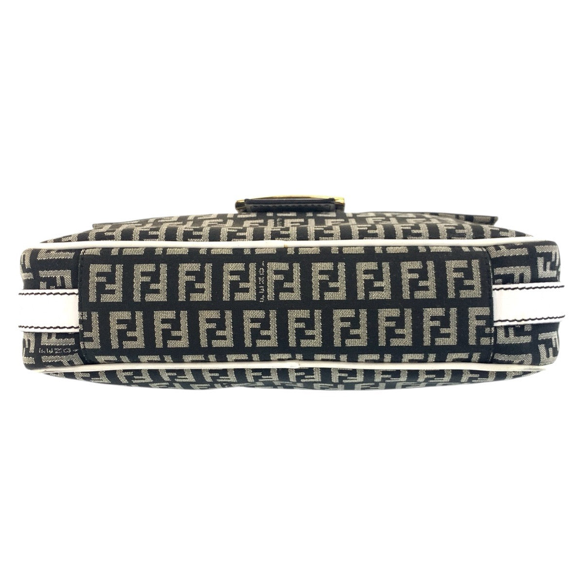 18652
FENDI フェンディ ズッキーノ マンマ ブラック 黒 ホワイト ゴールド金具 キャンバス / レザー ショルダーバッグ ポシェット レディース ABP68