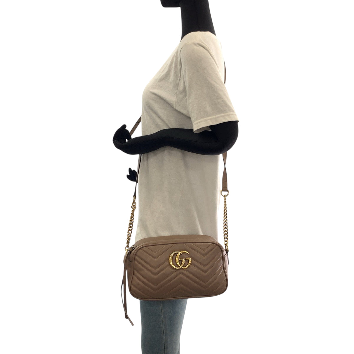 18666
GUCCI グッチ キルティング GGマーモント ベージュ ゴールド金具 レザー 447632 ショルダーバッグ ポシェット  レディース