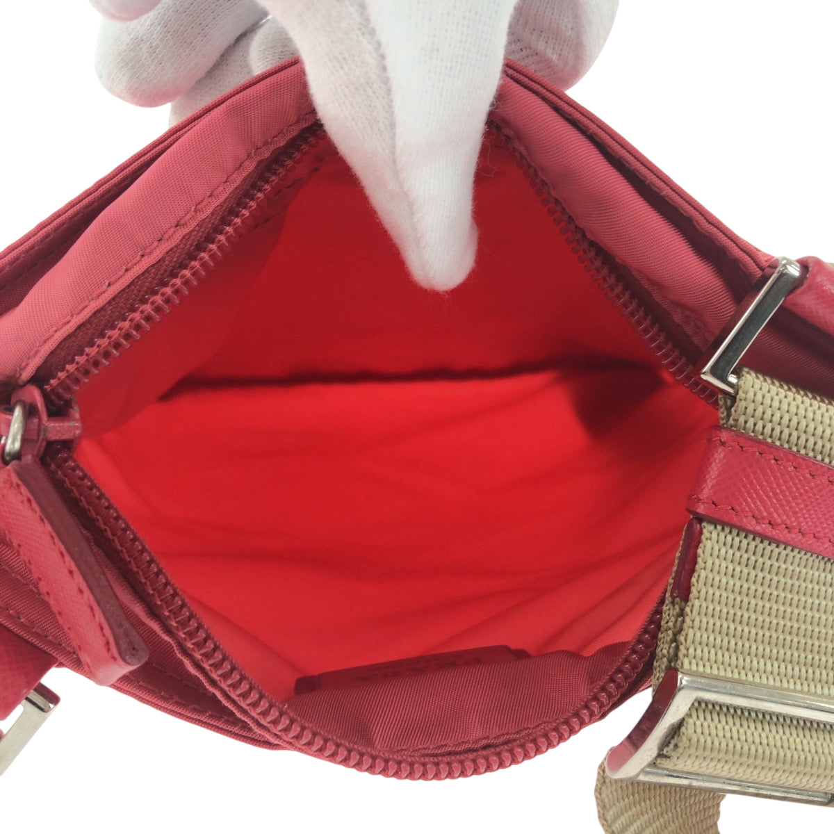 18685
PRADA プラダ テスート 三角ロゴプレート ピンク ベージュ シルバー金具 ナイロン ショルダーバッグ サコッシュ  レディース AB16