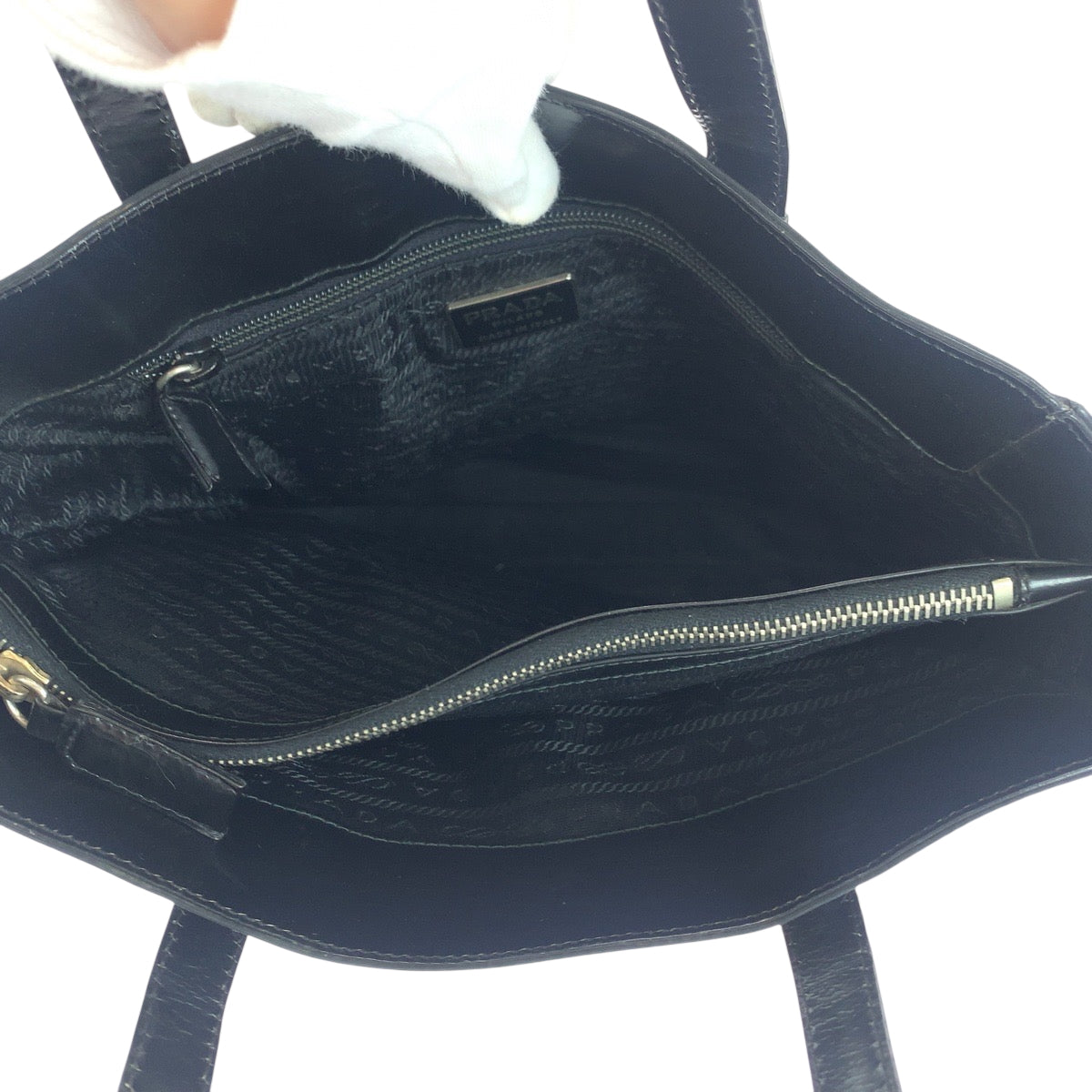 18776
PRADA プラダ テスート ロゴ ブラック 黒 シルバー金具 ナイロン / パテントレザー トートバッグ ショルダーバッグ  レディース ABP18