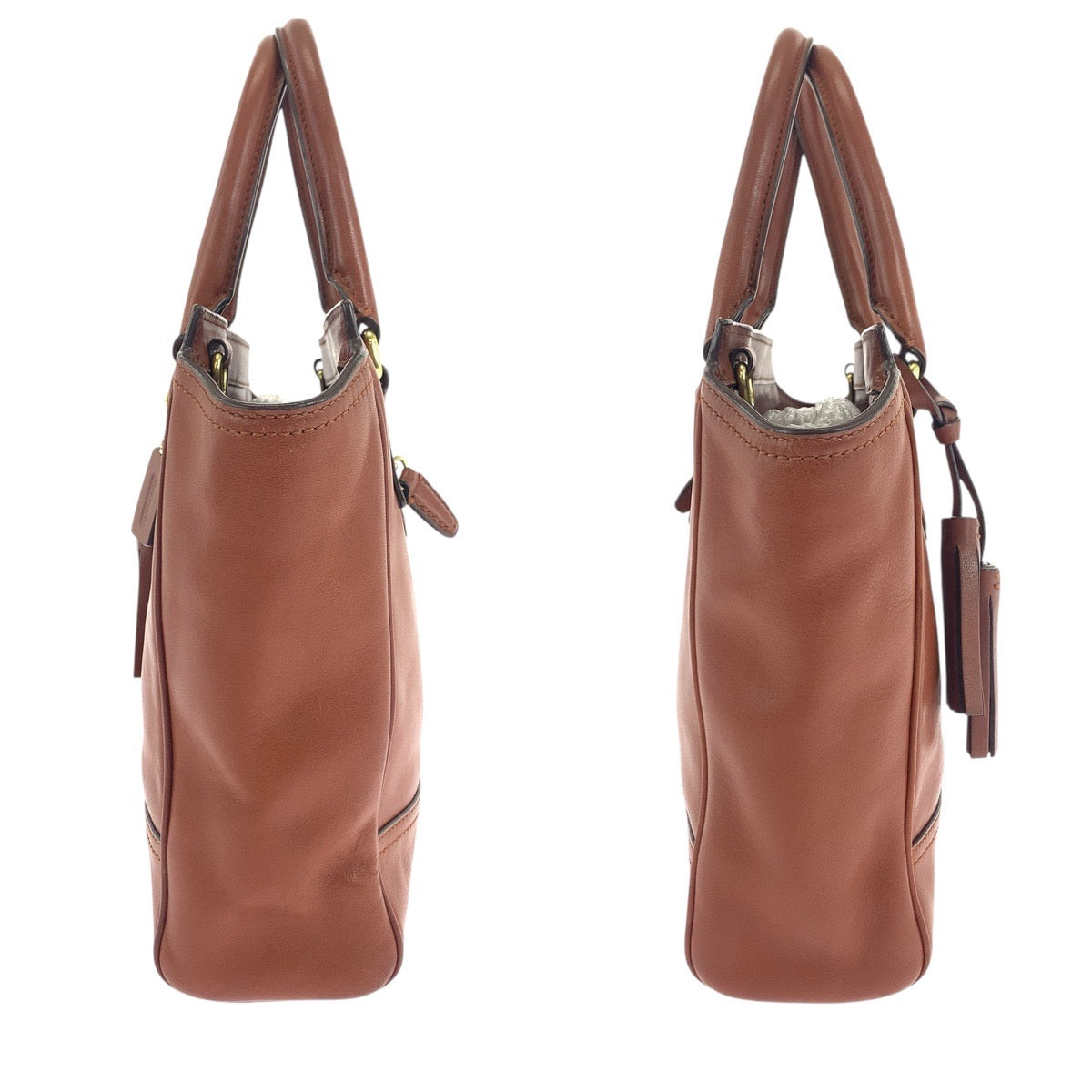 18777
COACH コーチ タッセル ブラウン ゴールド金具 レザー トートバッグ ハンドバッグ  レディース AB6