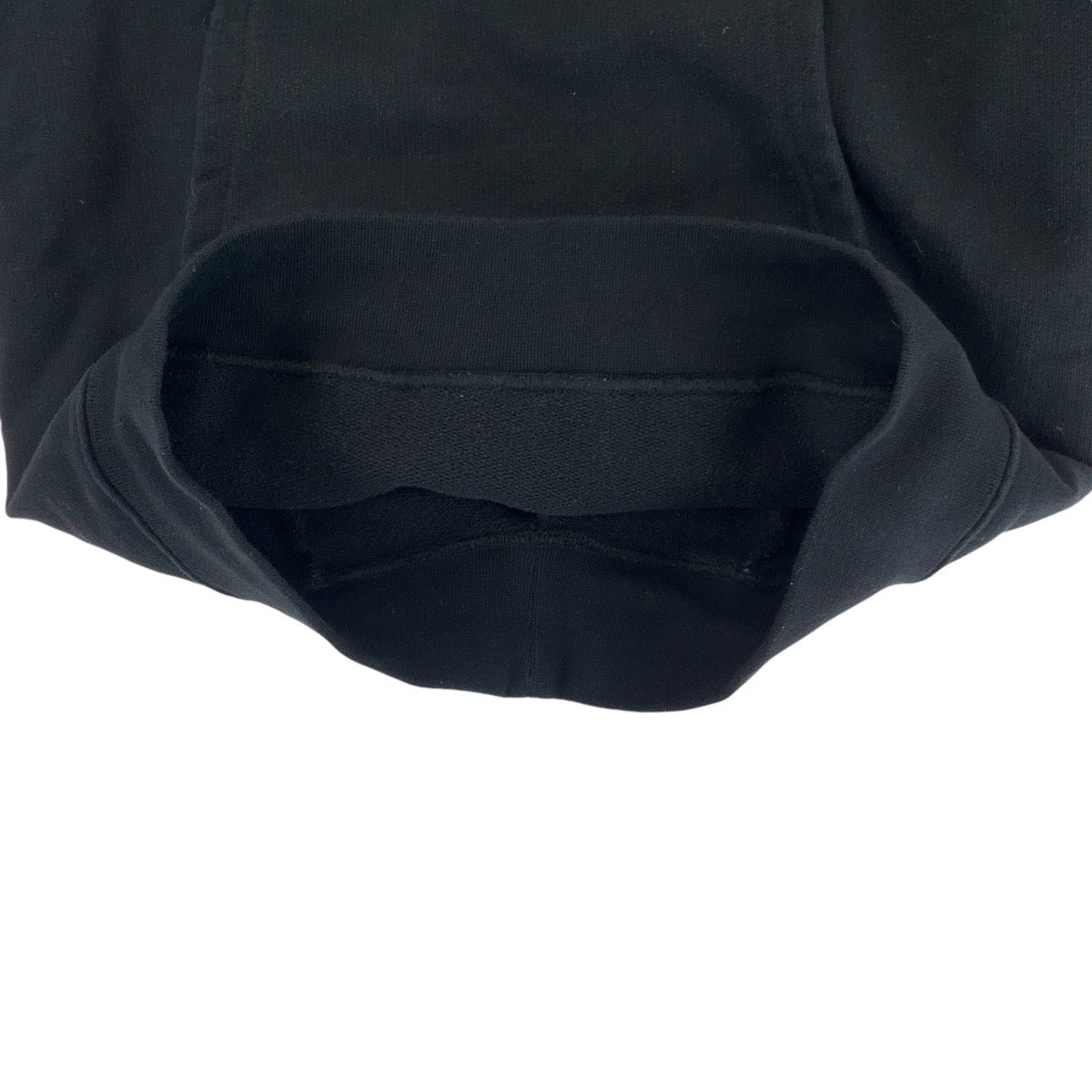 18806
VETEMENTS ヴェトモン テーピング パーカー アシンメトリー サイズXS ブラック 黒 コットン / ポリエステル パーカー フーディ レディース A32