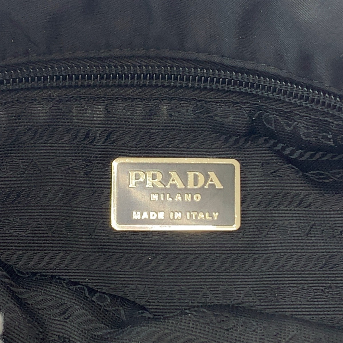 18809
PRADA プラダ テスート 三角ロゴプレート ブラック 黒 シルバー金具 ナイロン 54 トートバッグ ショルダーバッグ レディース ABP39