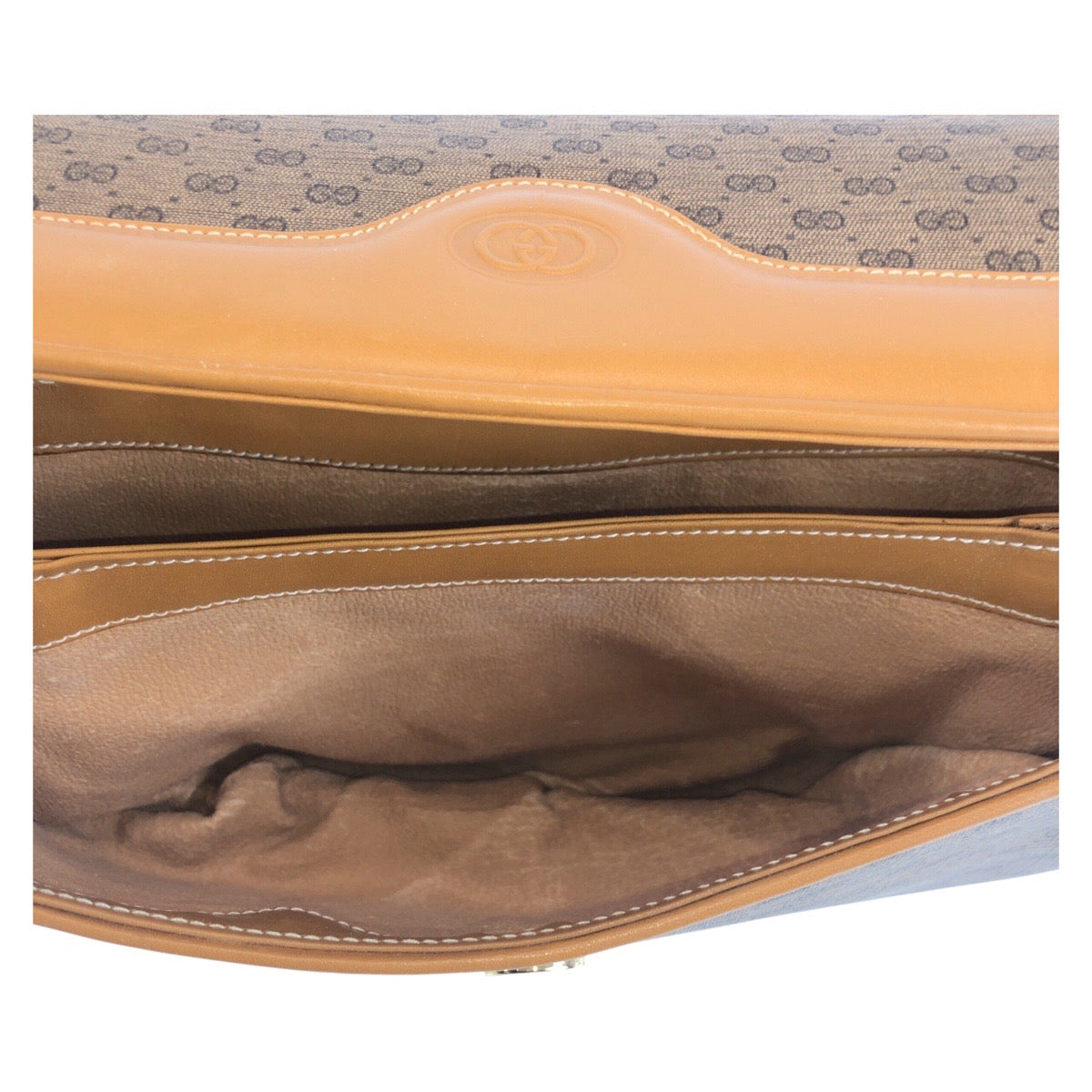 18812
GUCCI グッチ オールドグッチ マイクロGG ブラウン キャメル PVC / レザー 004 256 ショルダーバッグ メッセンジャーバッグ レディース AB40