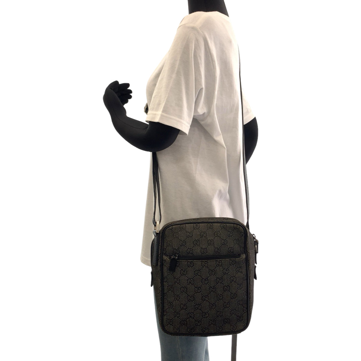 18825
GUCCI グッチ グレー ブラック シルバー金具 GGキャンバス 3136 ショルダーバッグ ポシェット  レディース AB35