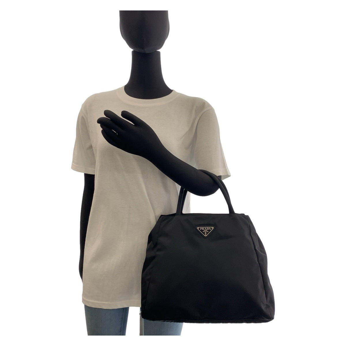 18837
PRADA プラダ テスート 三角ロゴプレート ブラック 黒 シルバー金具 ナイロン トートバッグ ハンドバッグ  レディース AB40