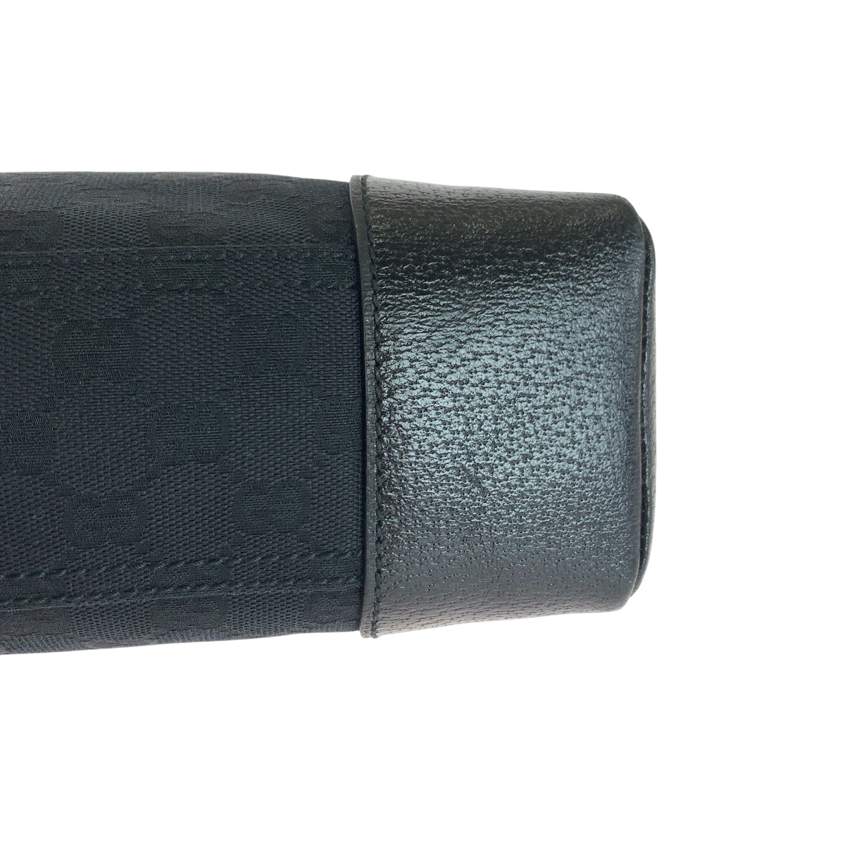 18879
GUCCI グッチ ブラック 黒 シルバー金具 GGキャンバス 114273 ショルダーバッグ 斜め掛け  レディース A