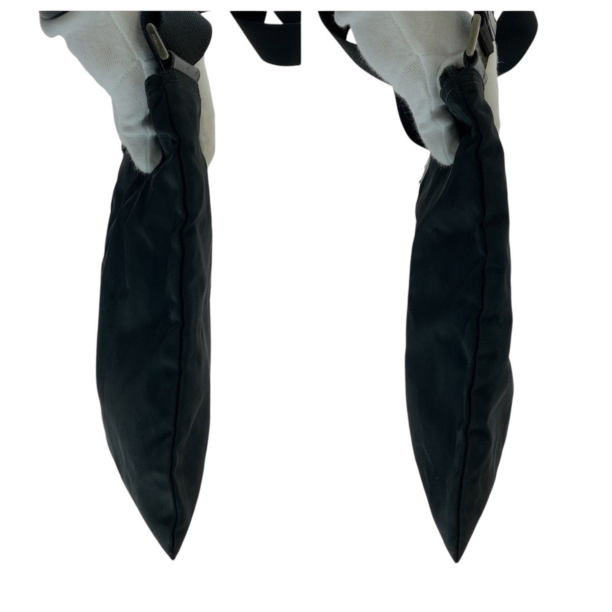 18926
PRADA プラダ テスート 三角ロゴプレート ブラック 黒 シルバー金具 ナイロン ショルダーバッグ ポシェット  レディース ABP