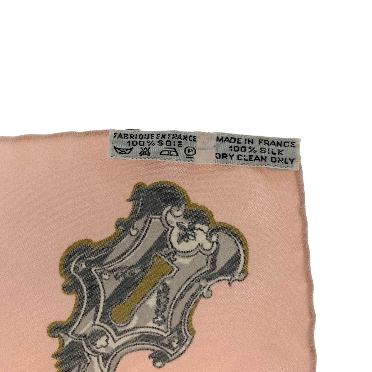 18963
HERMES エルメス カレ90 LES CLES ピンク マルチカラー シルク 大判スカーフ  レディース A22