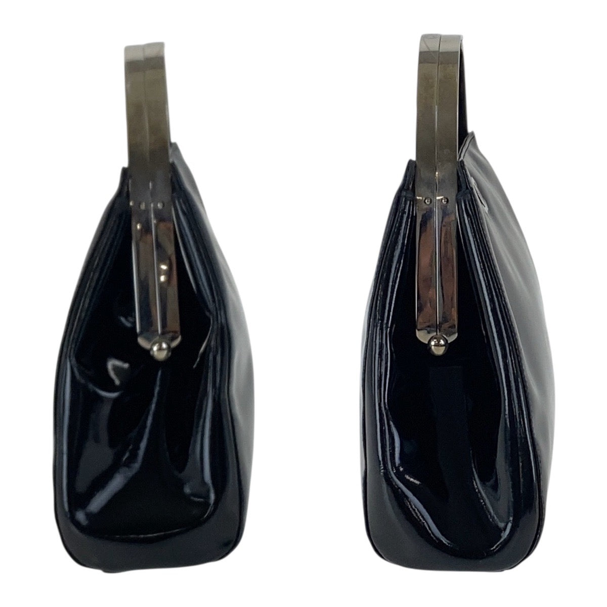 18968
CHANEL シャネル ヴィンテージ ココマーク ブラック 黒 シルバー金具 エナメル ハンドバッグ バニティバッグ アクセサリーポーチ レディース ABP180