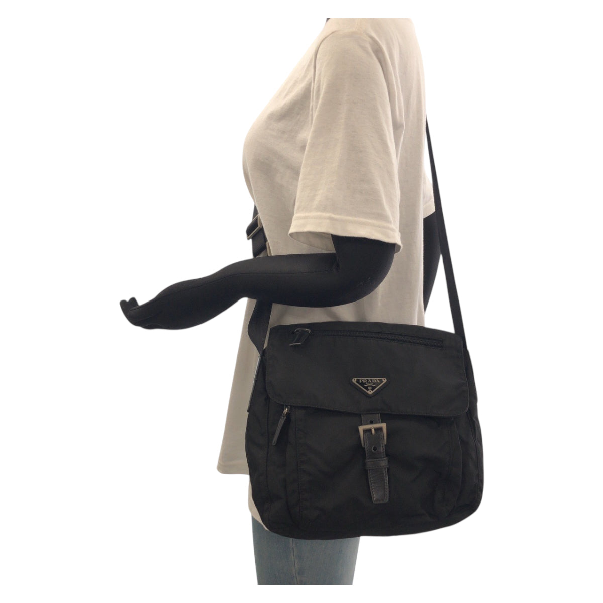 18983
PRADA プラダ テスート 三角ロゴプレート ブラック 黒 シルバー金具 ナイロン ショルダーバッグ ポシェット メンズ ABP36