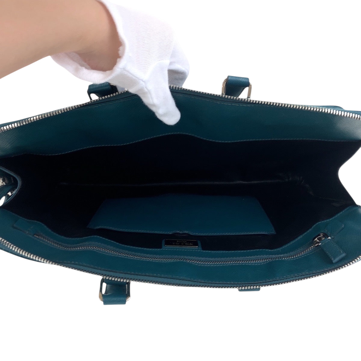 18985
PRADA プラダ サフィアーノ 三角ロゴプレート グリーン シルバー金具 レザー ビジネスバッグ ハンドバッグ  レディース ABP59