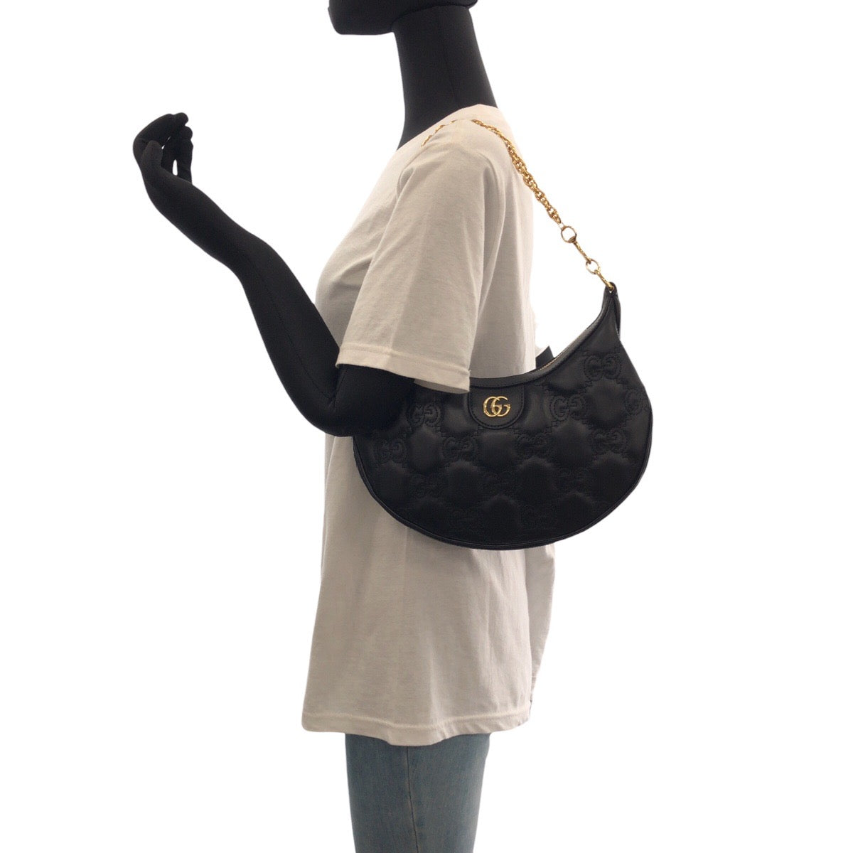 18993
GUCCI グッチ マーモント GGマトラッセ ブラック 黒 ゴールド金具 レザー 斜め掛け ショルダーバッグ ホーボー レディース N190