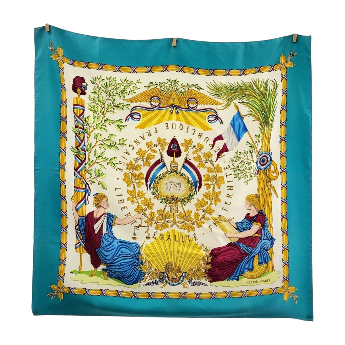 19006
HERMES エルメス 1789 LIBERTE EGALITE FRATERNITE REPUBLIQUE FRANCAISE カレ90 グリーン マルチカラー シルク スカーフ 大判スカーフ レディース ABP18