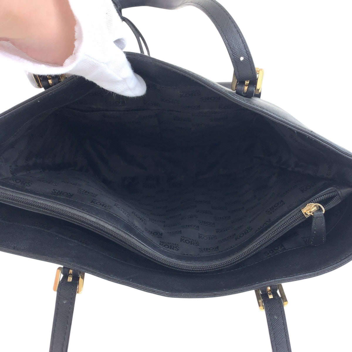 19012
Michael Kors マイケルコース JET SET ブラック 黒xゴールド金具 PVC トートバッグ ショルダーバッグ  レディース AB8