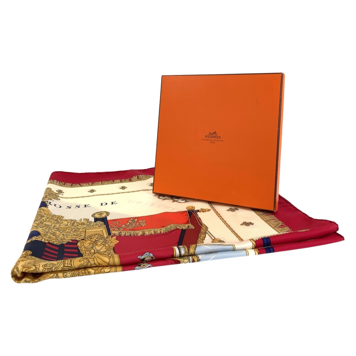 19017
HERMES エルメス VUE DU CARROSSE DE LA GALERE LA REALE カレ90 レッド アイボリー シルク スカーフ 大判スカーフ  レディース ABP24