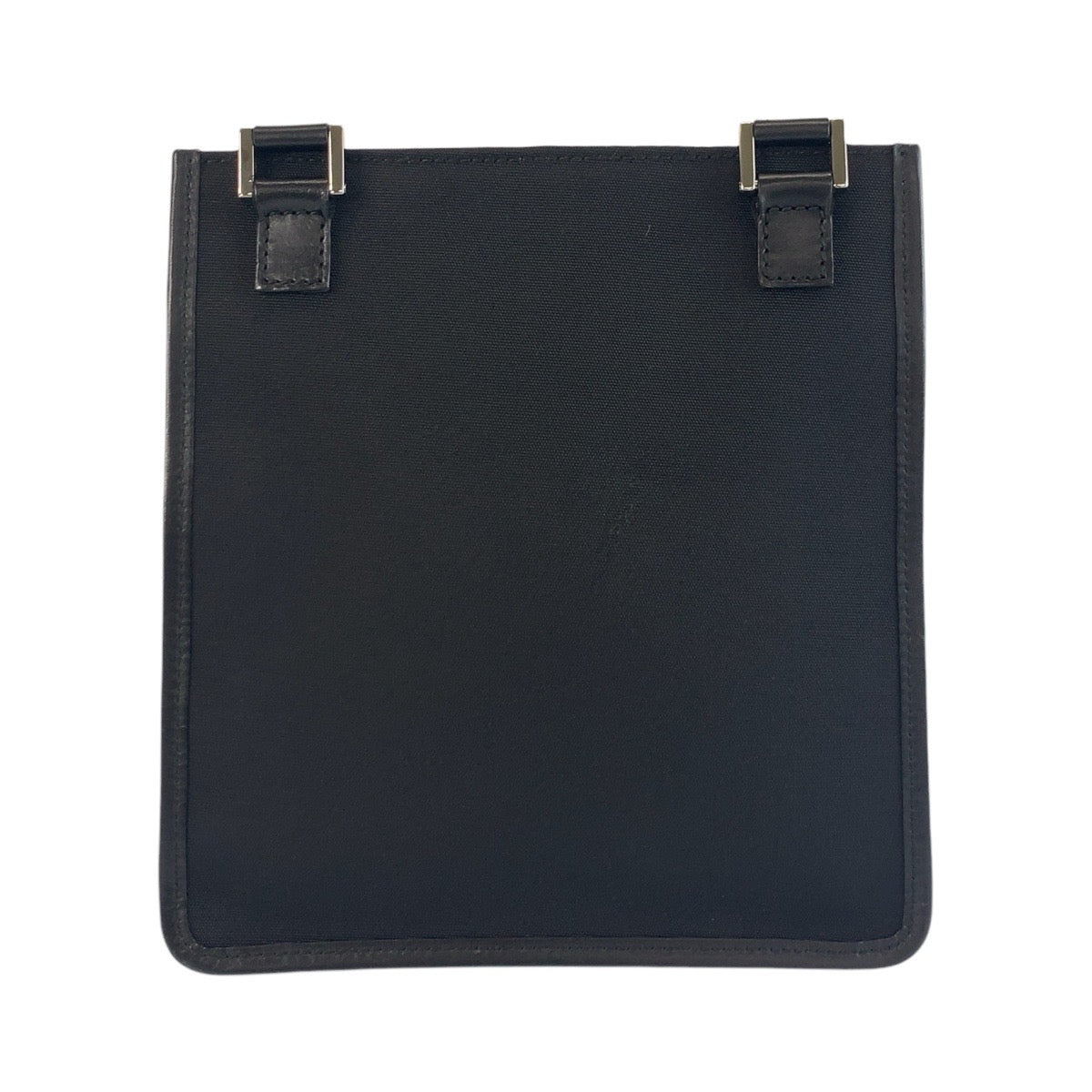 19020
GUCCI グッチ ブラック 黒 シルバー金具 ナイロン / レザー 92562 ショルダーバッグ ポシェット  レディース A31