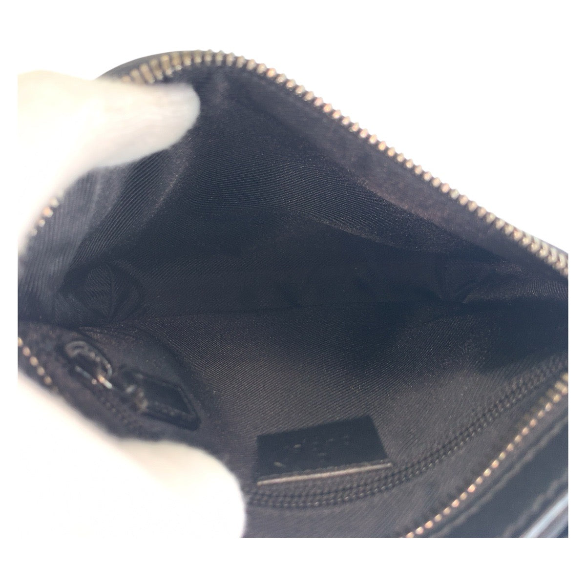 19020
GUCCI グッチ ブラック 黒 シルバー金具 ナイロン / レザー 92562 ショルダーバッグ ポシェット  レディース A31