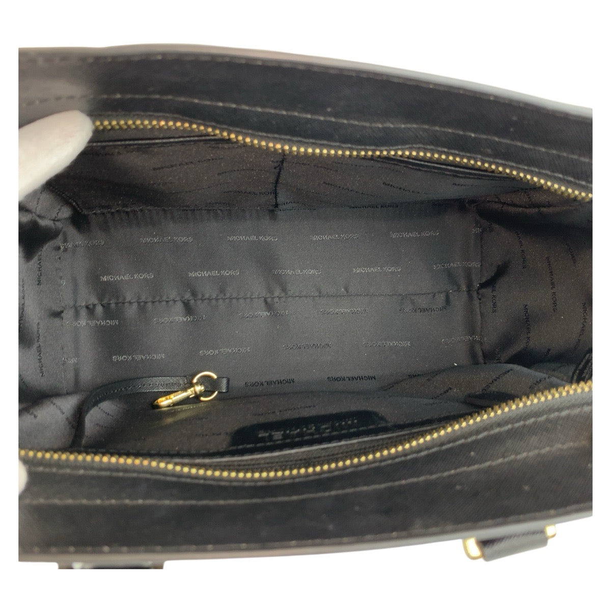 19024
Michael Kors マイケルコース セルマ ブラック 黒 ゴールド金具 レザー 30S5GCYS1L ハンドバッグ レディース AB8