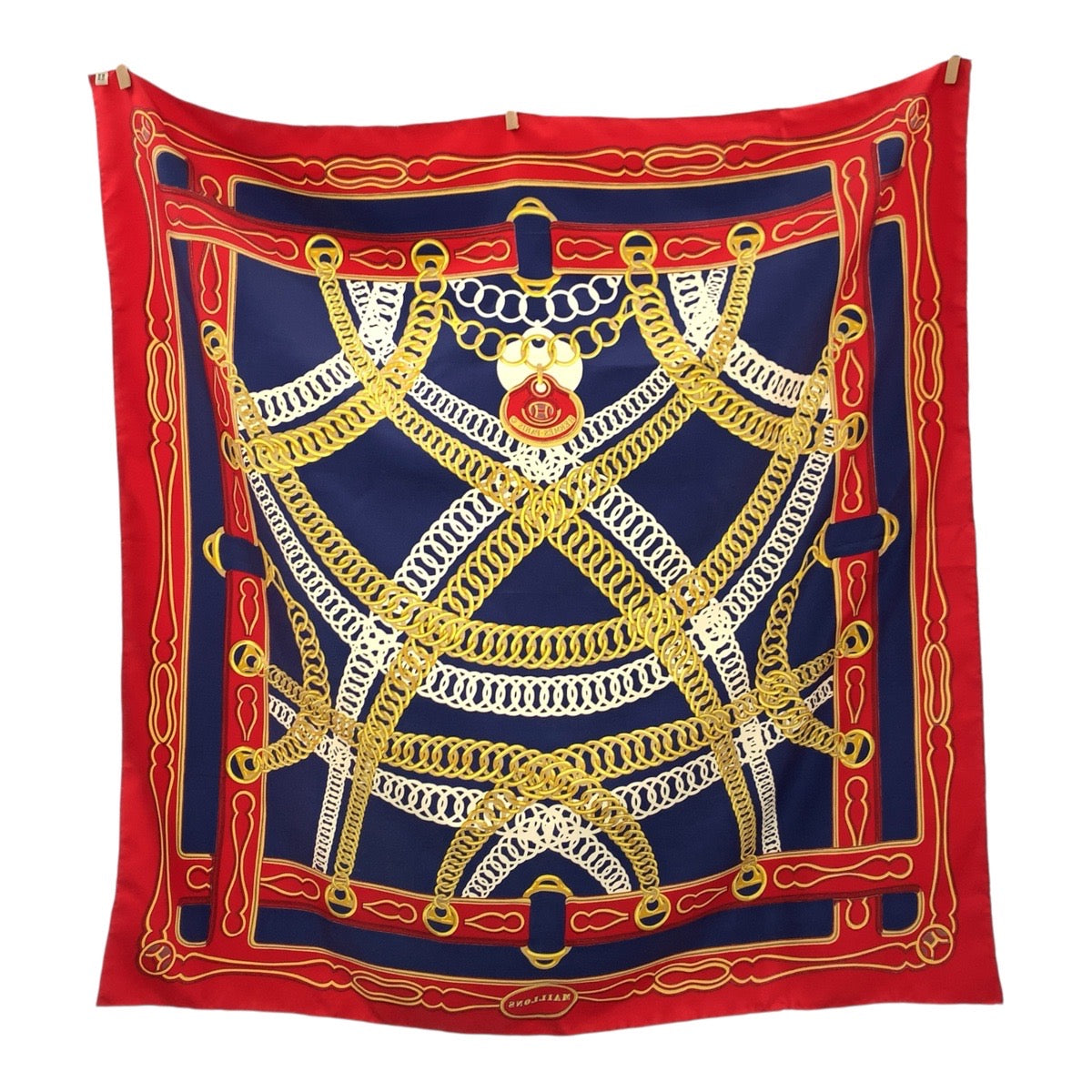 19026
HERMES エルメス MAILLONS カレ90 レッド ネイビー シルク スカーフ 大判スカーフ  レディース A22