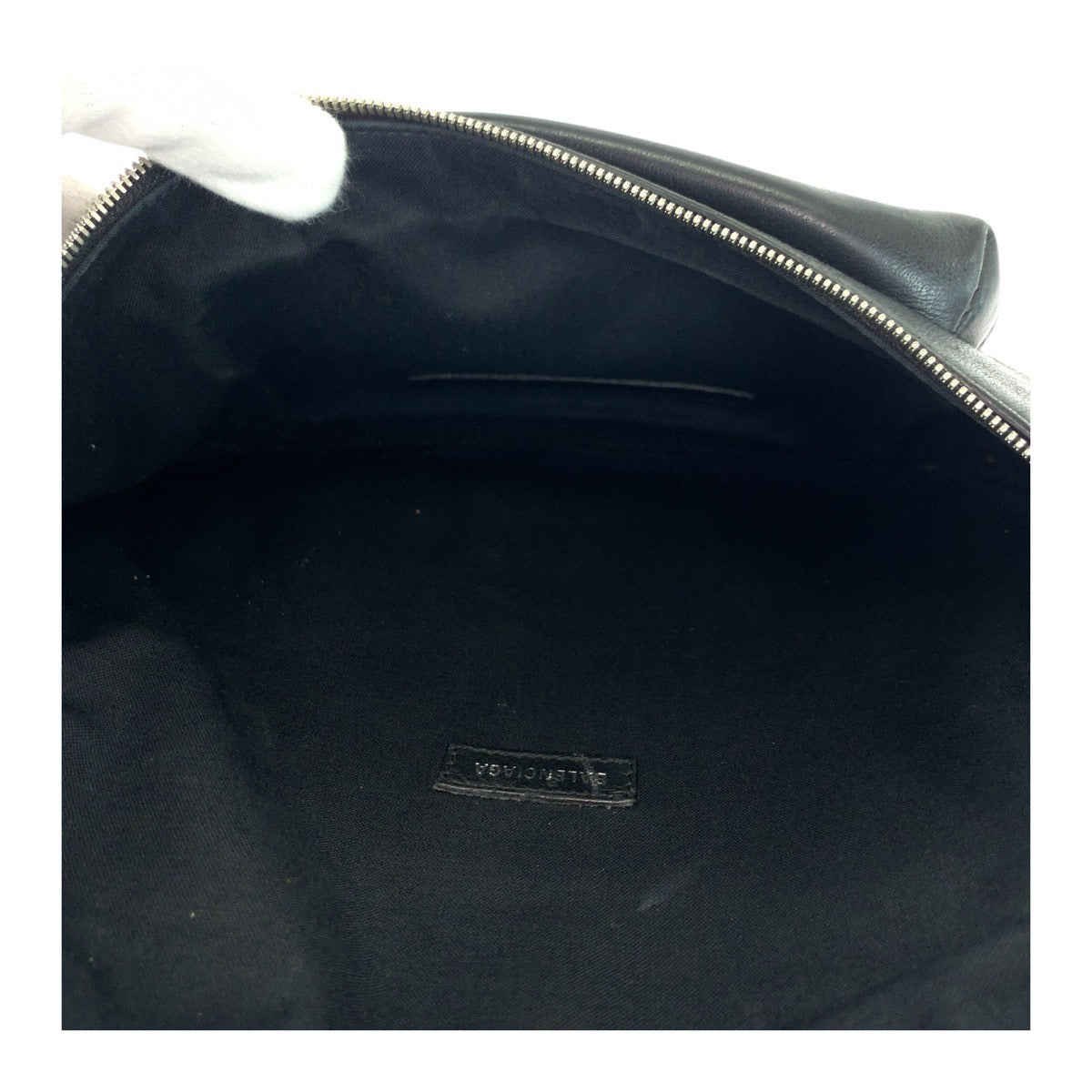 19047
BALENCIAGA バレンシアガ エブリデイ ロゴプリント ブラック 黒 シルバー金具 レザー 552376 ボディバッグ ウエストバッグ 男女兼用 メンズ ABP75