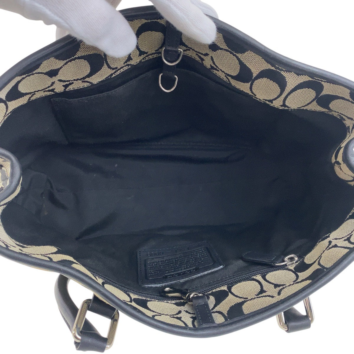 19088
COACH コーチ シグネチャー ブラック グレー シルバー金具 キャンバス / レザー F2J-6089 トートバッグ ハンドバッグ レディース AB8