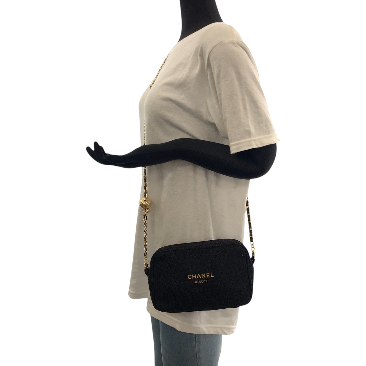 19098
CHANEL シャネル ホリデー限定 ノベルティ チャーム付き ブラック 黒 ゴールド金具 キャンバス チェーンショルダーバッグ  レディース