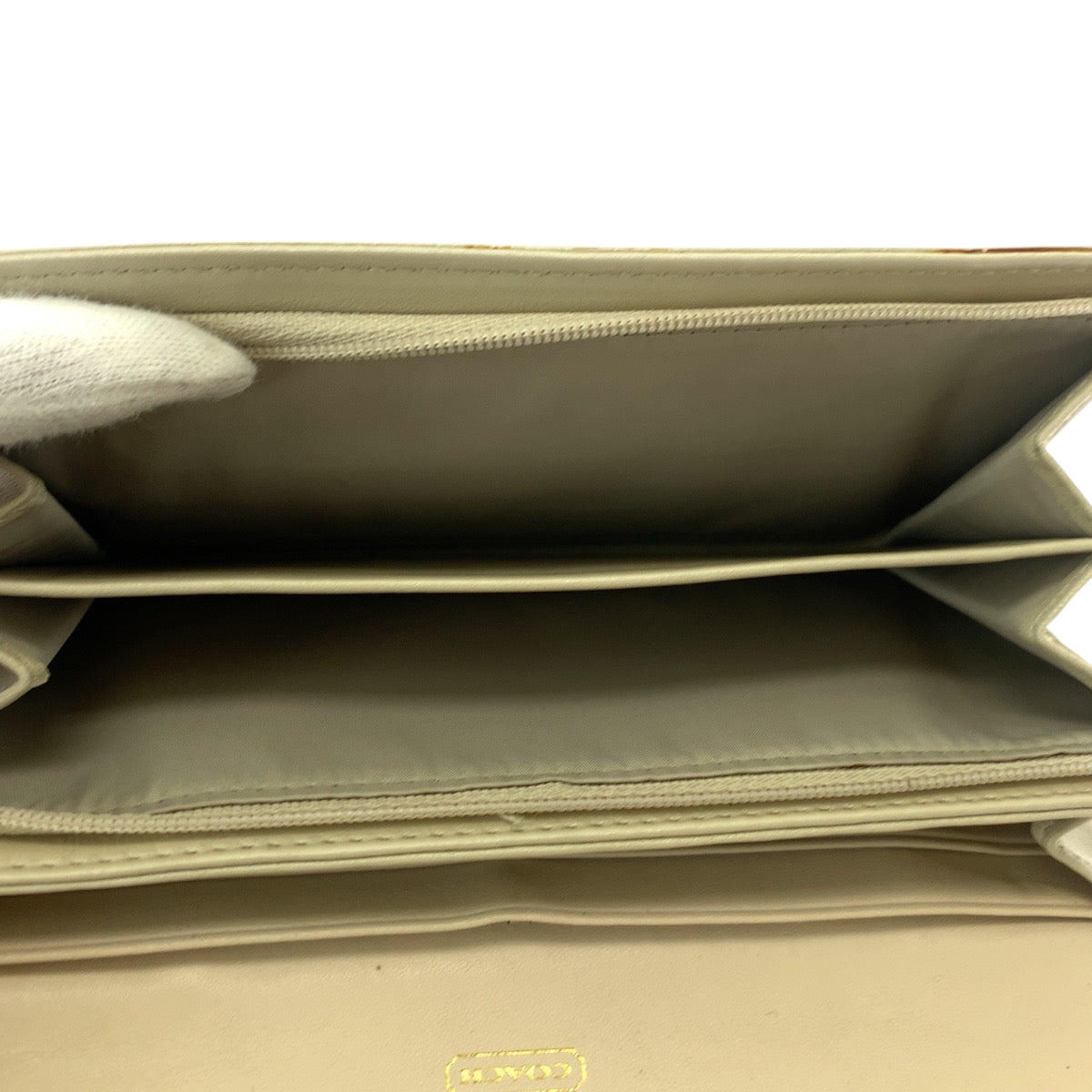 19303
COACH コーチ シグネチャー ベージュ ゴールド ゴールド金具 キャンバス 長財布 ロングウォレット レディース AB1