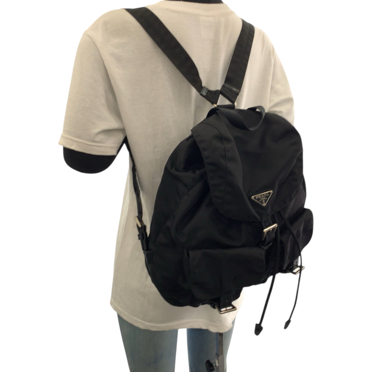 19127
PRADA プラダ テスート 三角ロゴプレート ブラック 黒 シルバー金具 ナイロン リュックサック バックパック  レディース ABP45