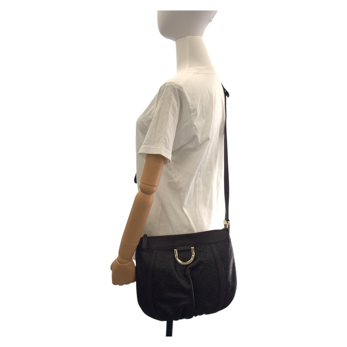 19132
GUCCI グッチ グッチシマ アビー ブラウン ゴールド金具 レザー 203257 ショルダーバッグ ポシェット  レディース ABP41