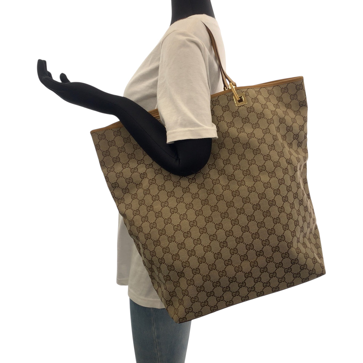 19147
GUCCI グッチ ベージュ キャメル ゴールド金具 GGキャンバス 002 1097 トートバッグ ショルダーバッグ レディース ABP34