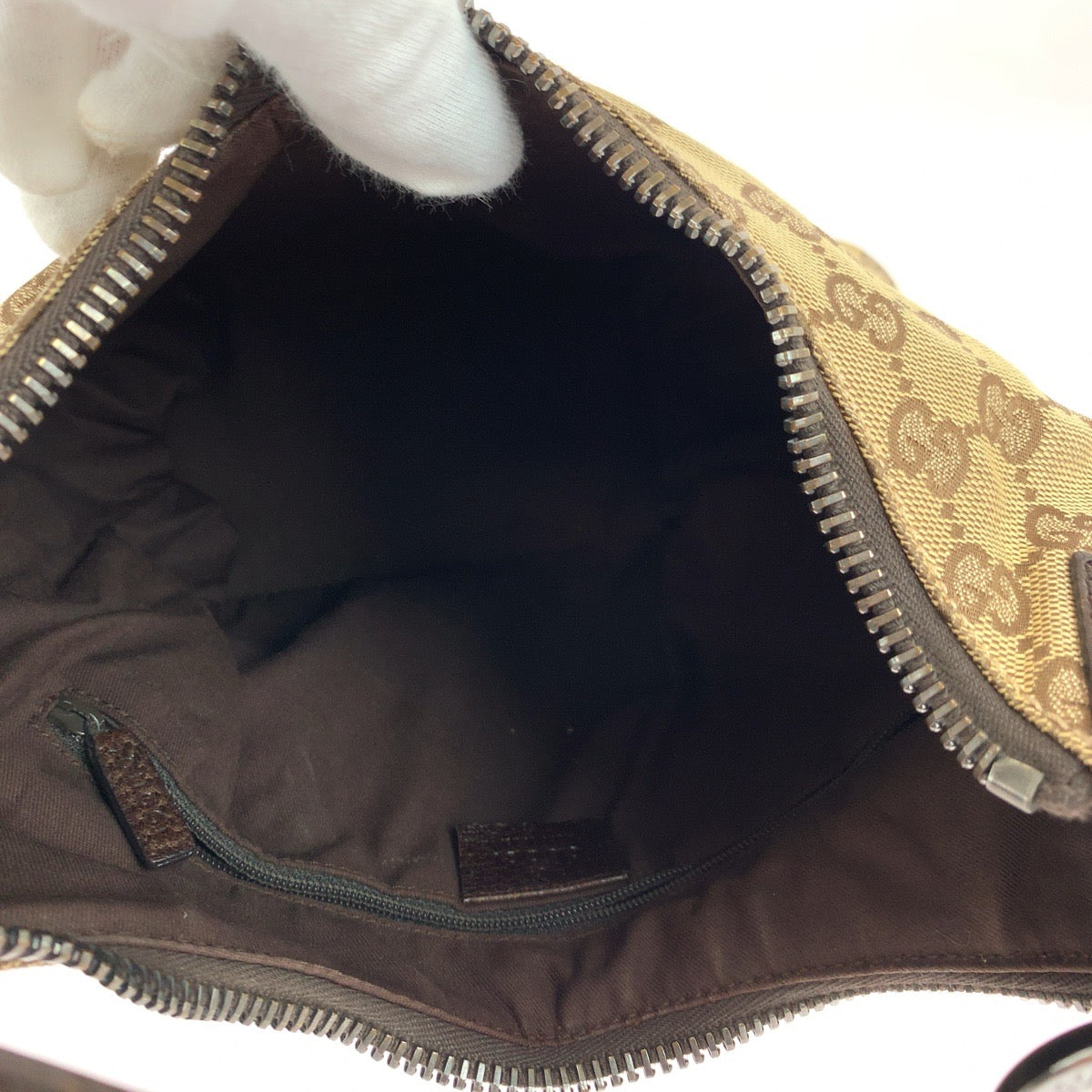 19148
GUCCI グッチ ベージュ ブラウン シルバー金具 GGキャンバス 115003 ショルダーバッグ 肩掛け  レディース ABP31