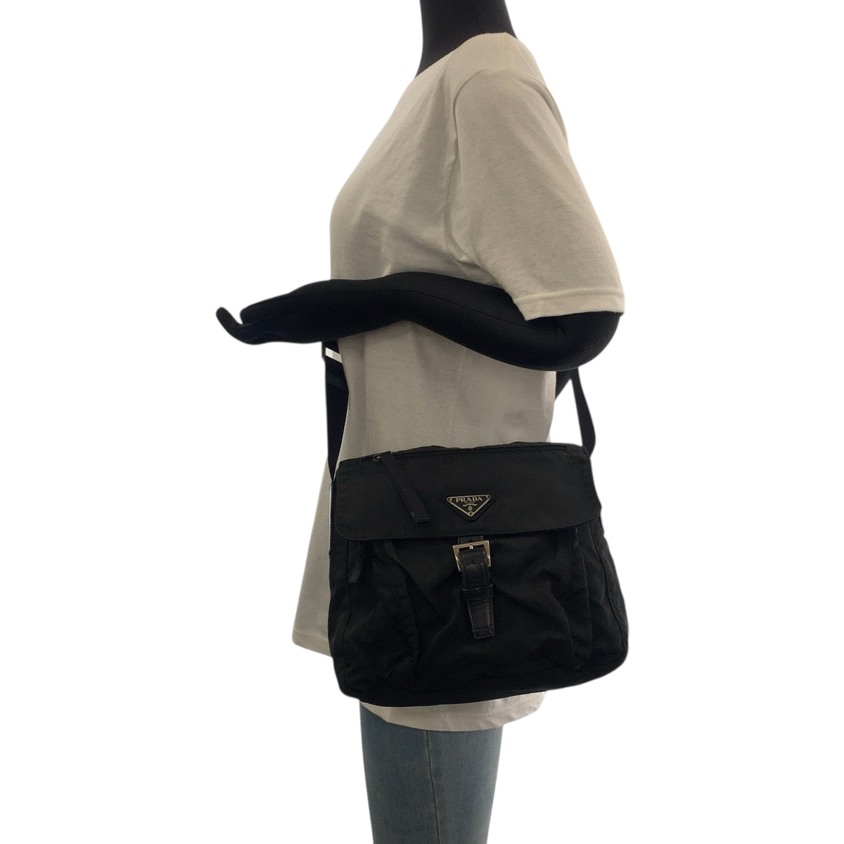 19150
PRADA プラダ テスート 三角ロゴプレート ブラック 黒 シルバー金具 ナイロン ショルダーバッグ メッセンジャーバッグ  レディース ABP38