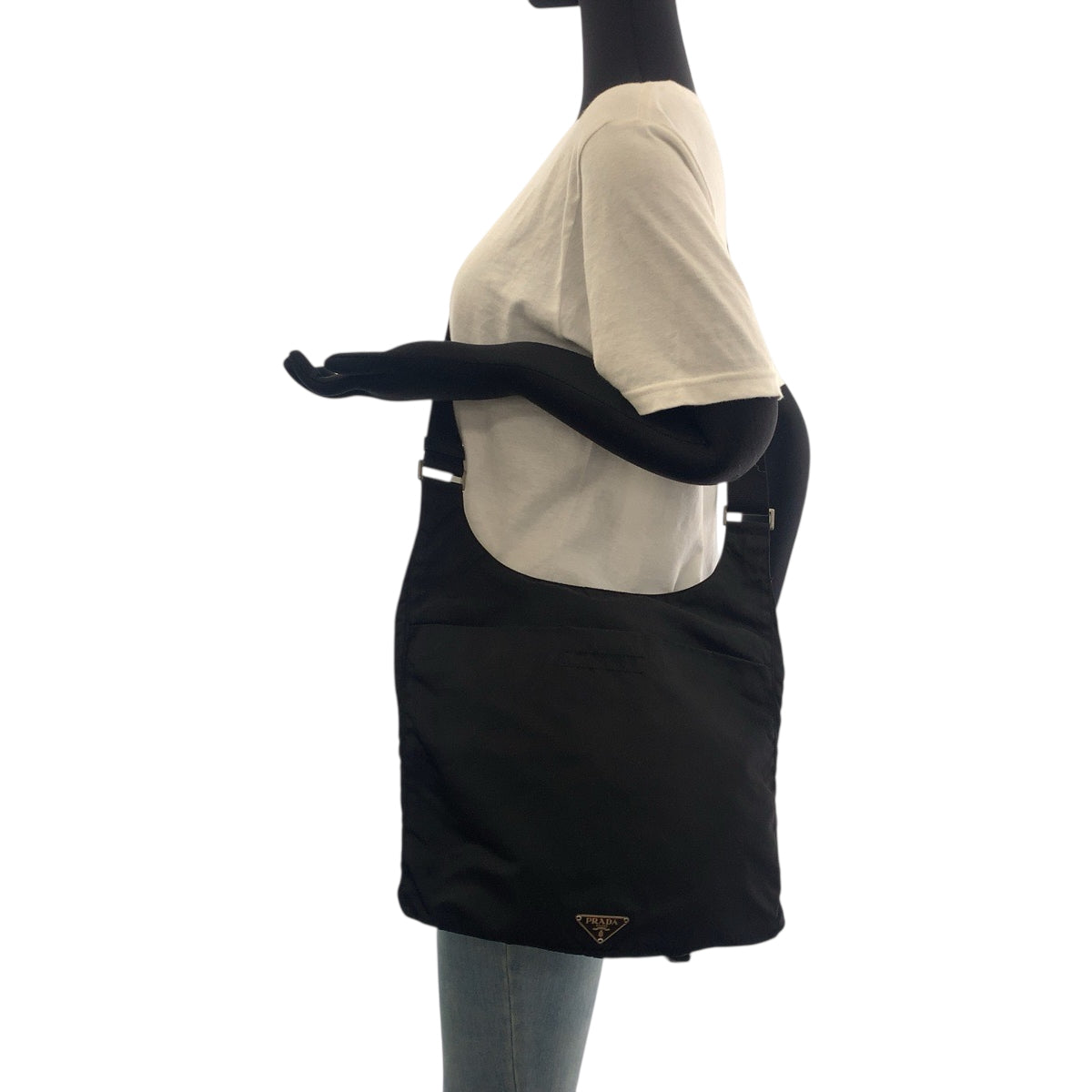 19175
PRADA プラダ テスート 三角ロゴプレート ブラック 黒 シルバー金具 ナイロン ショルダーバッグ ポシェット  レディース ABP34