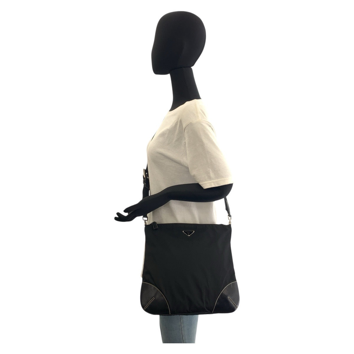 19178
PRADA プラダ テスート 三角ロゴプレート ブラック 黒 シルバー金具 ナイロン / レザー ショルダーバッグ ポシェット  レディース ABP34