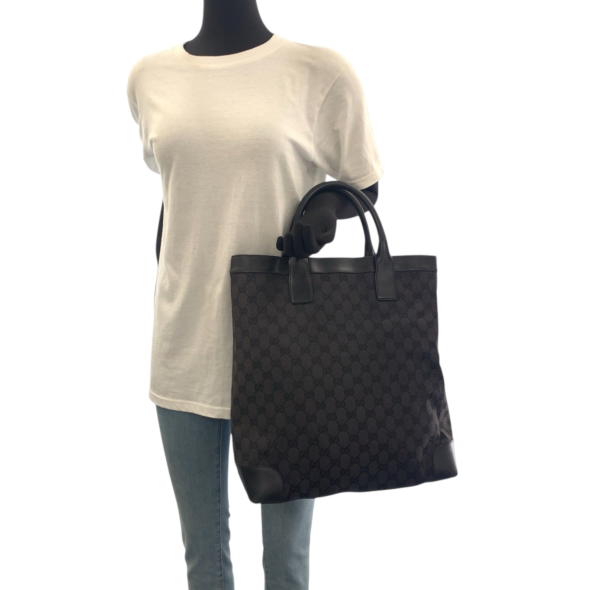 19202
GUCCI グッチ ブラック 黒 シルバー金具 GGキャンバス 002 1141 トートバッグ ショルダーバッグ レディース AB27