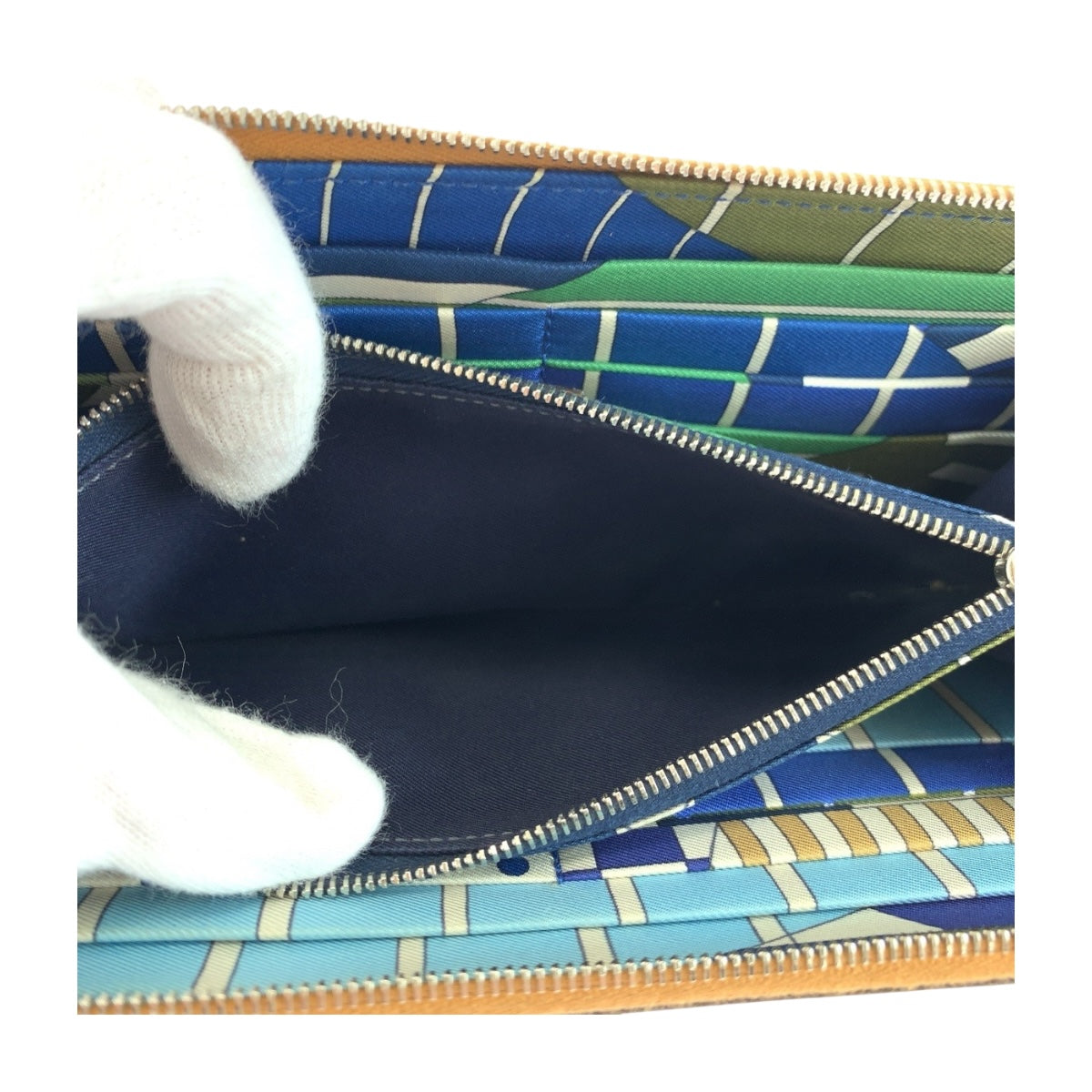 19241
HERMES エルメス アザップロング シルクイン ブラウン シルバー金具 ヴォーエプソン 長財布 ラウンドファスナー A刻印  レディース ABP38