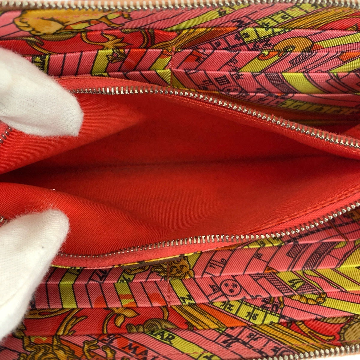 19246
HERMES エルメス アザップロング シルクイン ゴールド ブラウン シルバー金具 ヴォーエプソン 長財布 ラウンドファスナー X刻印  レディース ABP48