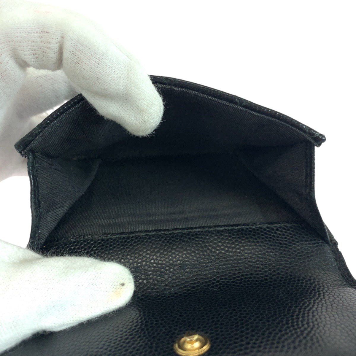 19257
CHANEL シャネル ボーイシャネル スモールフラップ ココマーク ブラック 黒 ゴールド金具 キャビアスキン 折財布 コンパクトウォレット  レディース AB41