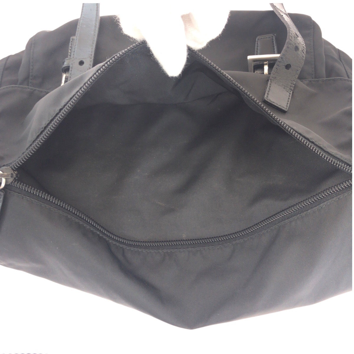 19259
PRADA プラダ テスート 三角ロゴプレート ブラック 黒 シルバー金具 ナイロン / レザー ショルダーバッグ ポシェット  レディース AB34