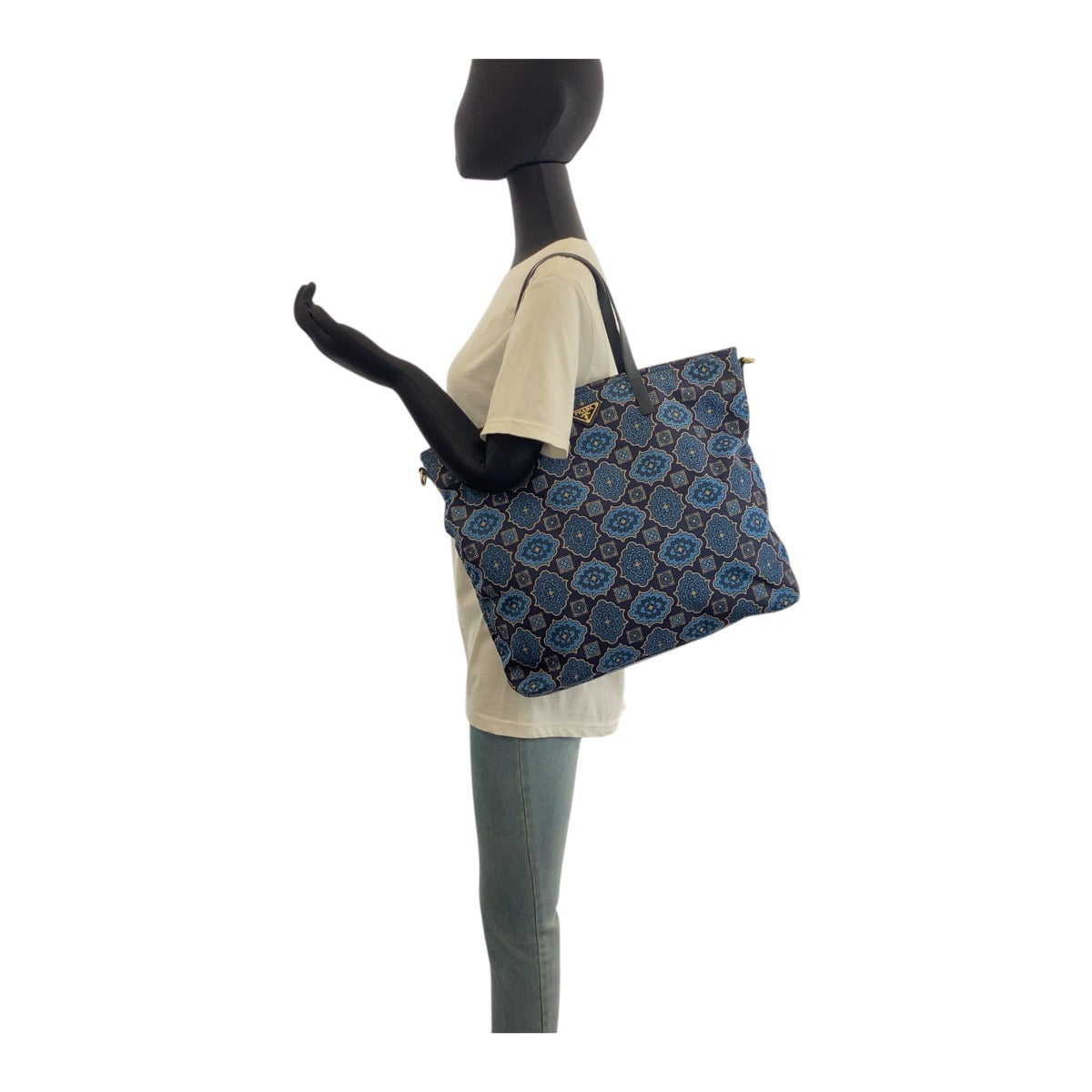 19261
PRADA プラダ テスート 三角ロゴプレート ブルー ネイビー ゴールド金具 ナイロン / レザー トートバッグ ショルダーバッグ 2WAY  レディース A52