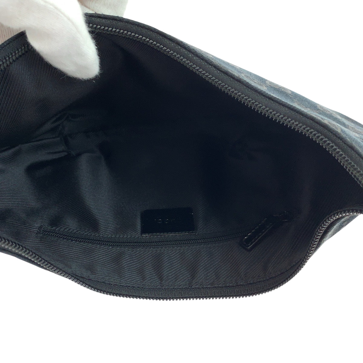 19267
GUCCI グッチ ブラック 黒 ゴールド金具 GGキャンバス / パテントレザー 001 4158 ショルダーバッグ 肩掛け レディース ABP45